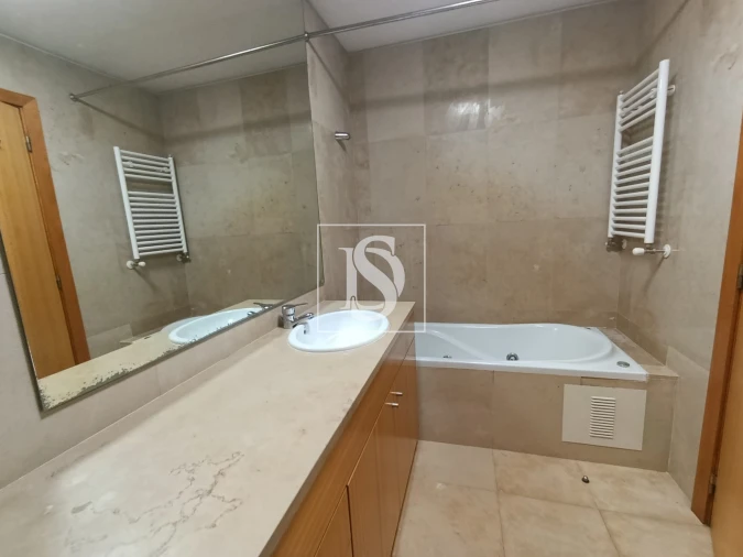 Apartamento T3 para Arrendamento em Matosinhos e Leça da Palmeira Foto 10
