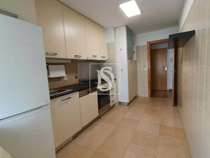 Apartamento T3 para Arrendamento em Matosinhos e Leça da Palmeira Foto 3