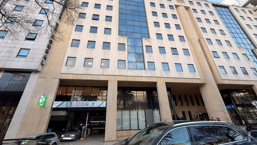 Negócio para Arrendamento em Santo António Foto 3