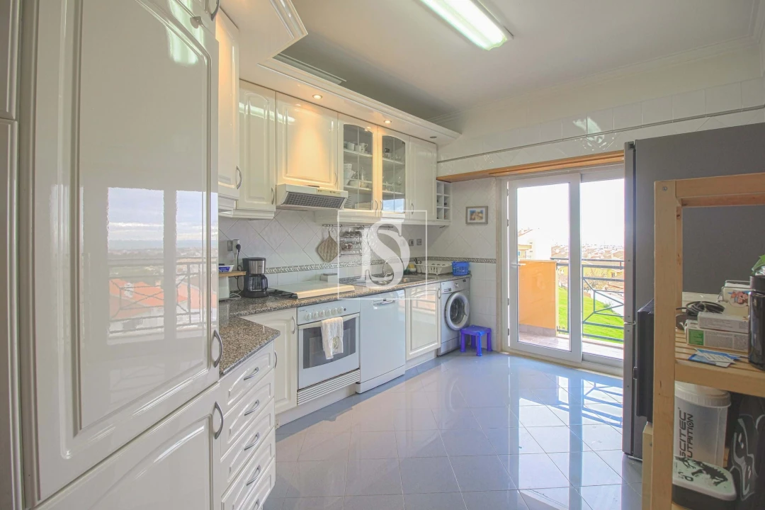 Apartamento T3 para Venda em São Domingos de Rana Foto 10