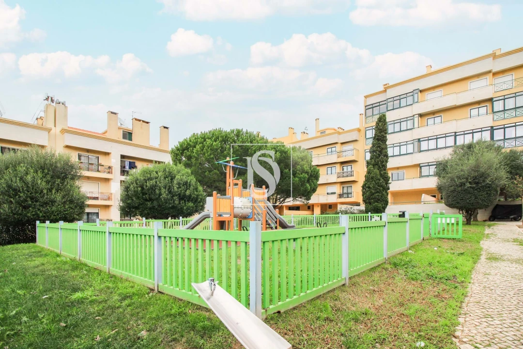 Apartamento T3 para Venda em São Domingos de Rana Foto 36