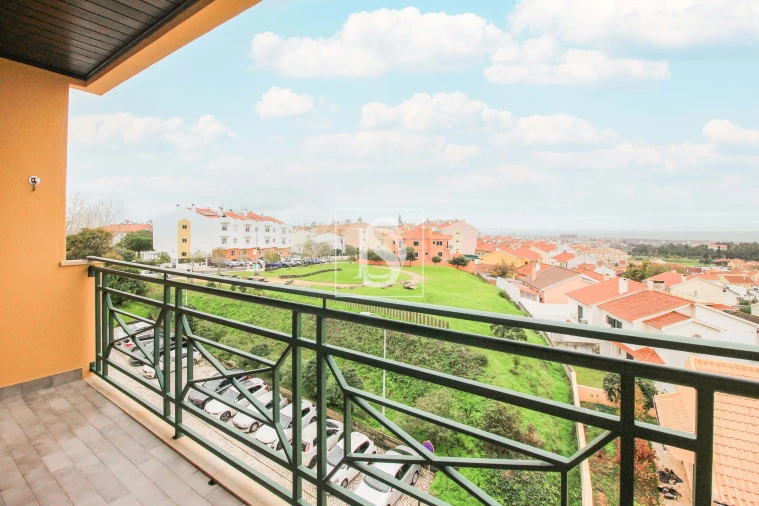 Apartamento T3 para Venda em São Domingos de Rana Foto 8