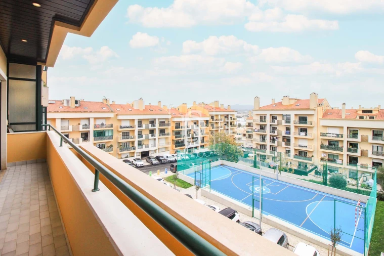 Apartamento T3 para Venda em São Domingos de Rana Foto 25