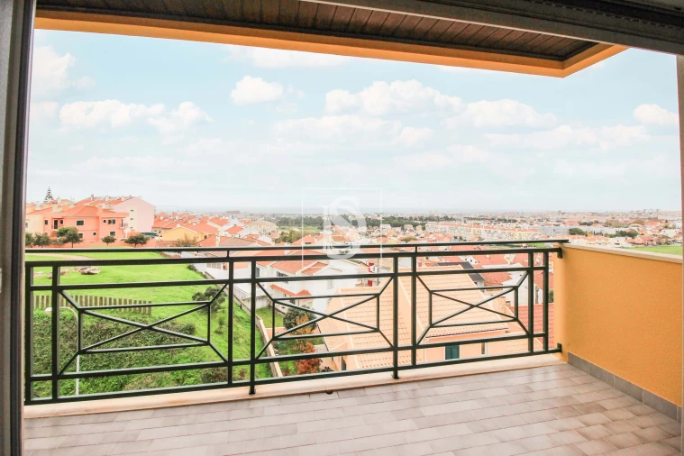 Apartamento T3 para Venda em São Domingos de Rana Foto 6