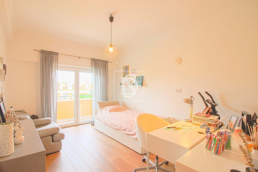 Apartamento T3 para Venda em São Domingos de Rana Foto 27