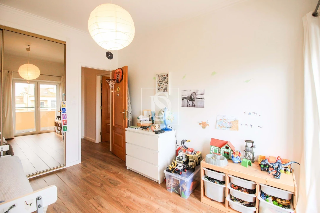 Apartamento T3 para Venda em São Domingos de Rana Foto 24