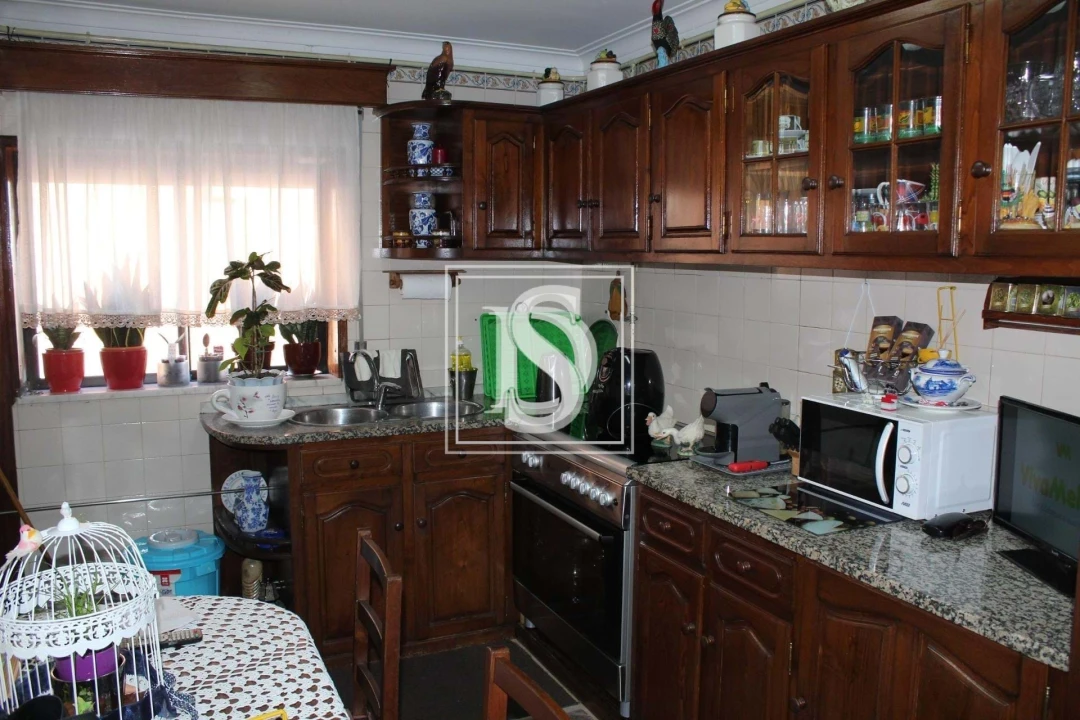 Apartamento T3 para Venda em Paços de Ferreira Foto 4