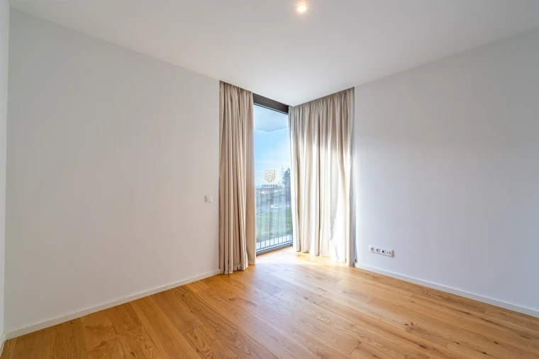 Apartamento T4 para Venda em Mafamude e Vilar do Paraíso Foto 31