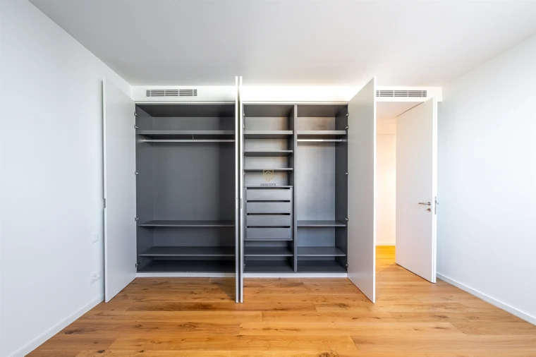 Apartamento T4 para Venda em Mafamude e Vilar do Paraíso Foto 20