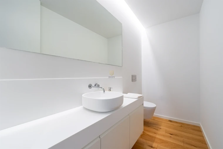 Apartamento T4 para Venda em Mafamude e Vilar do Paraíso Foto 16