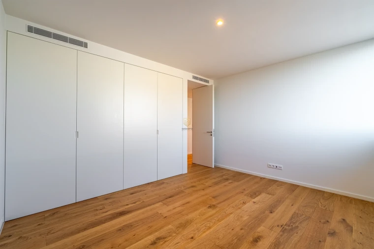 Apartamento T4 para Venda em Mafamude e Vilar do Paraíso Foto 19