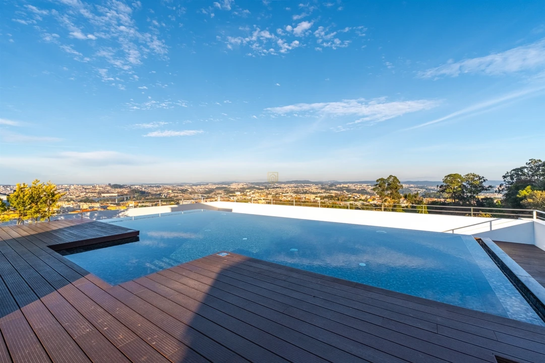 Apartamento T4 para Venda em Mafamude e Vilar do Paraíso Foto 37