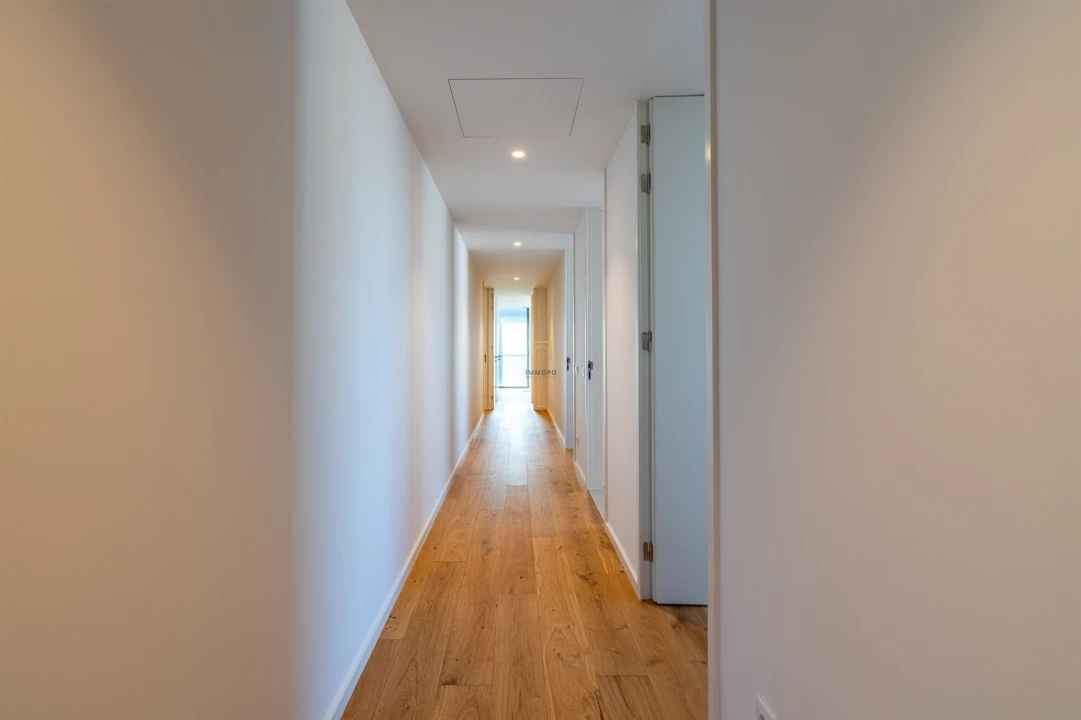 Apartamento T4 para Venda em Mafamude e Vilar do Paraíso Foto 17