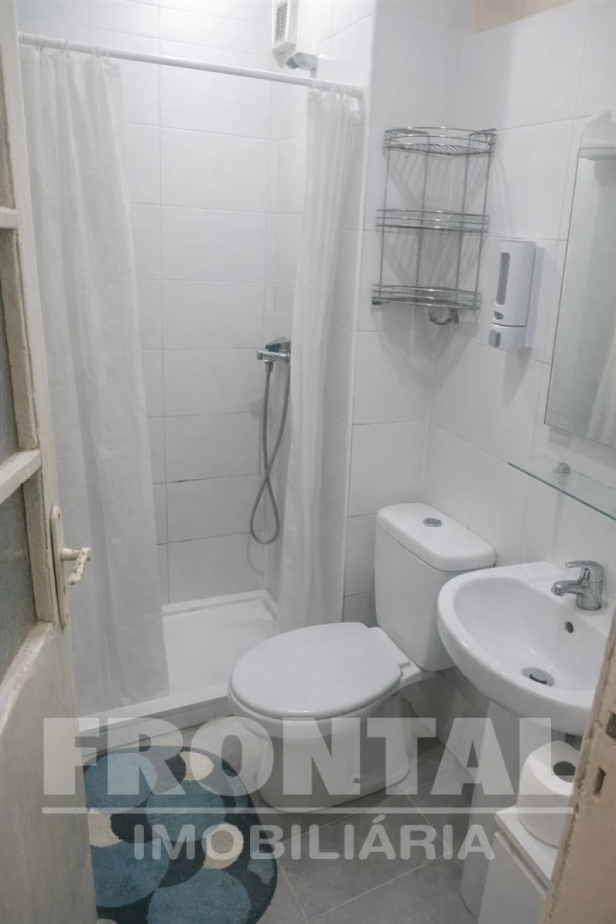 Apartamento T1 para Venda em Oliveira do Douro Foto 10