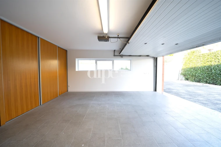 Moradia T4 para Venda em Infias Foto 23