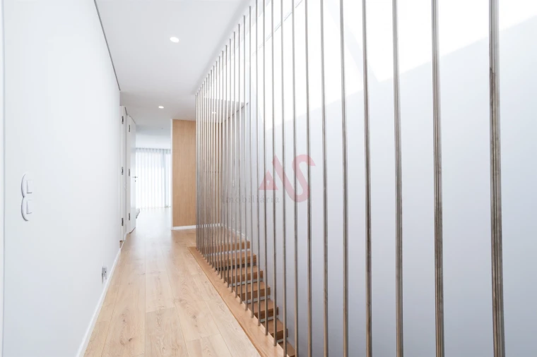 Moradia T4 para Venda em Fernao Ferro Foto 5