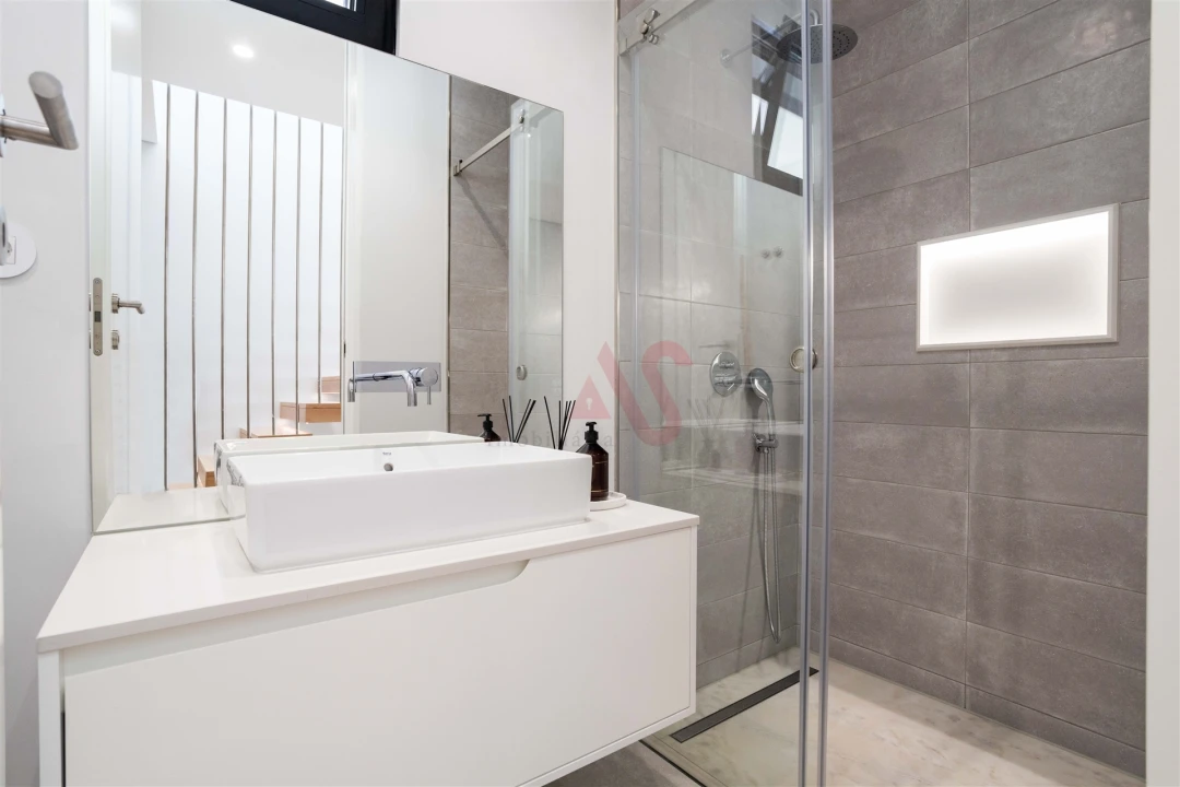 Moradia T4 para Venda em Fernao Ferro Foto 19