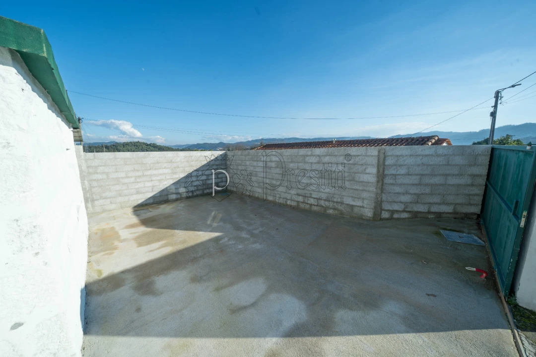 Moradia T5 para Venda em Lordelo Foto 7