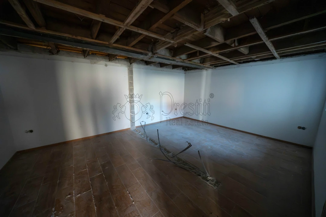 Moradia T5 para Venda em Lordelo Foto 39