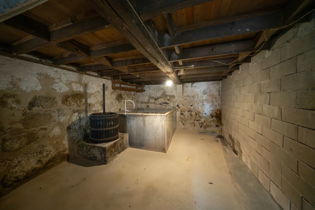 Moradia T5 para Venda em Lordelo Foto 41