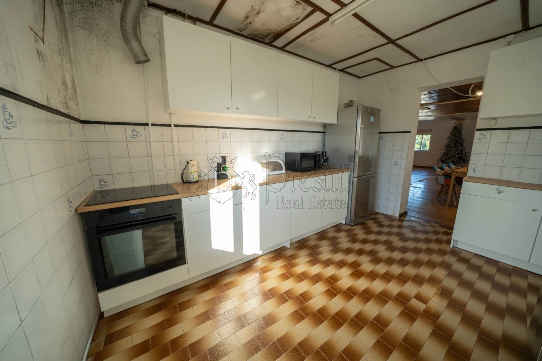 Moradia T5 para Venda em Lordelo Foto 14