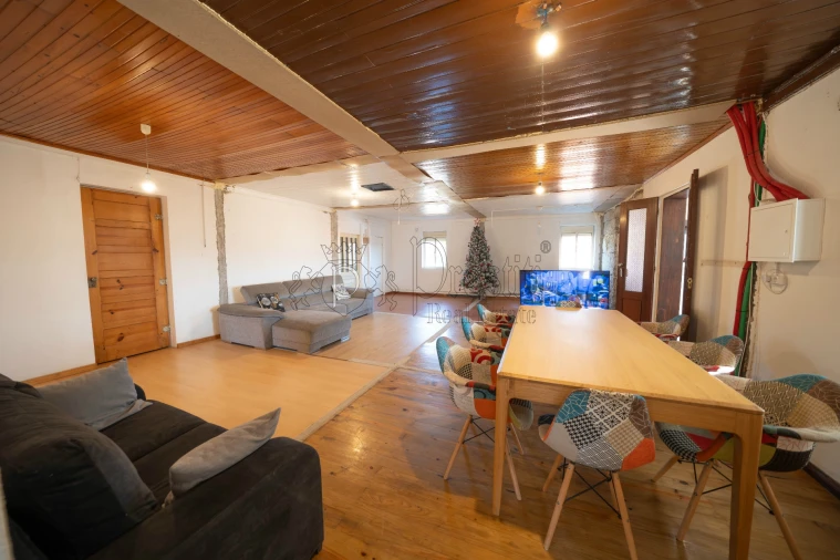 Moradia T5 para Venda em Lordelo Foto 18