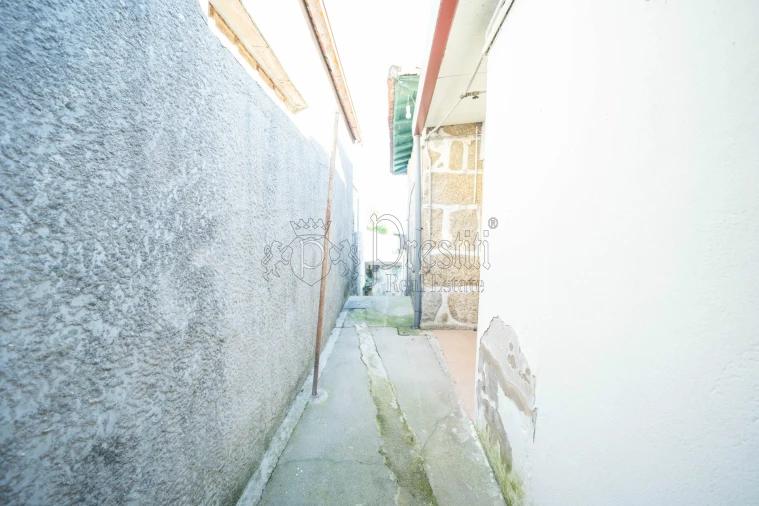 Moradia T5 para Venda em Lordelo Foto 35