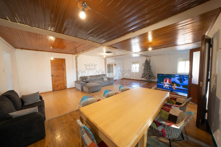 Moradia T5 para Venda em Lordelo Foto 17