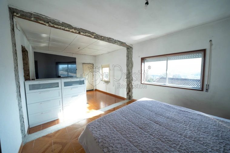 Moradia T5 para Venda em Lordelo Foto 23