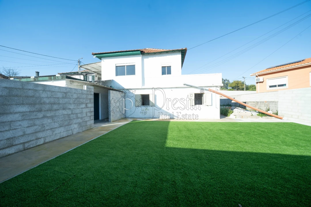 Moradia T5 para Venda em Lordelo Foto 9