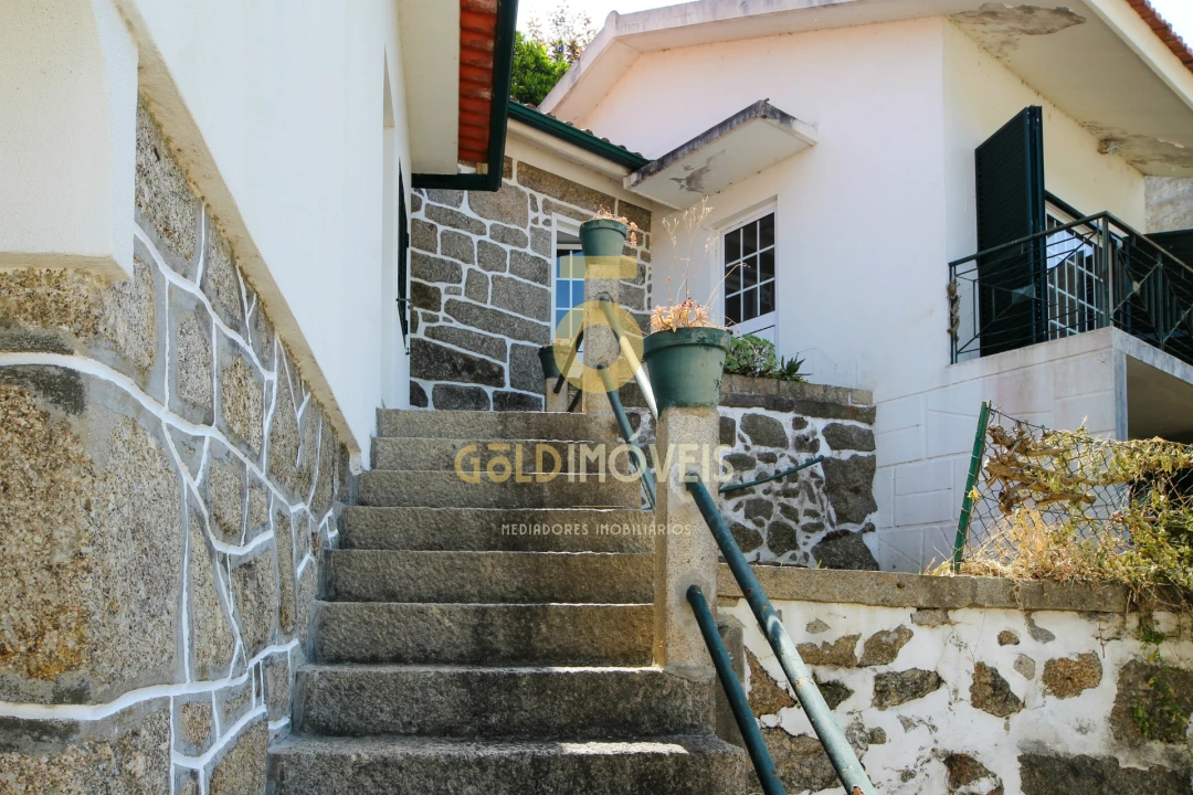 Moradia T0 para Venda em Alpendorada, Várzea e Torrão Foto 7