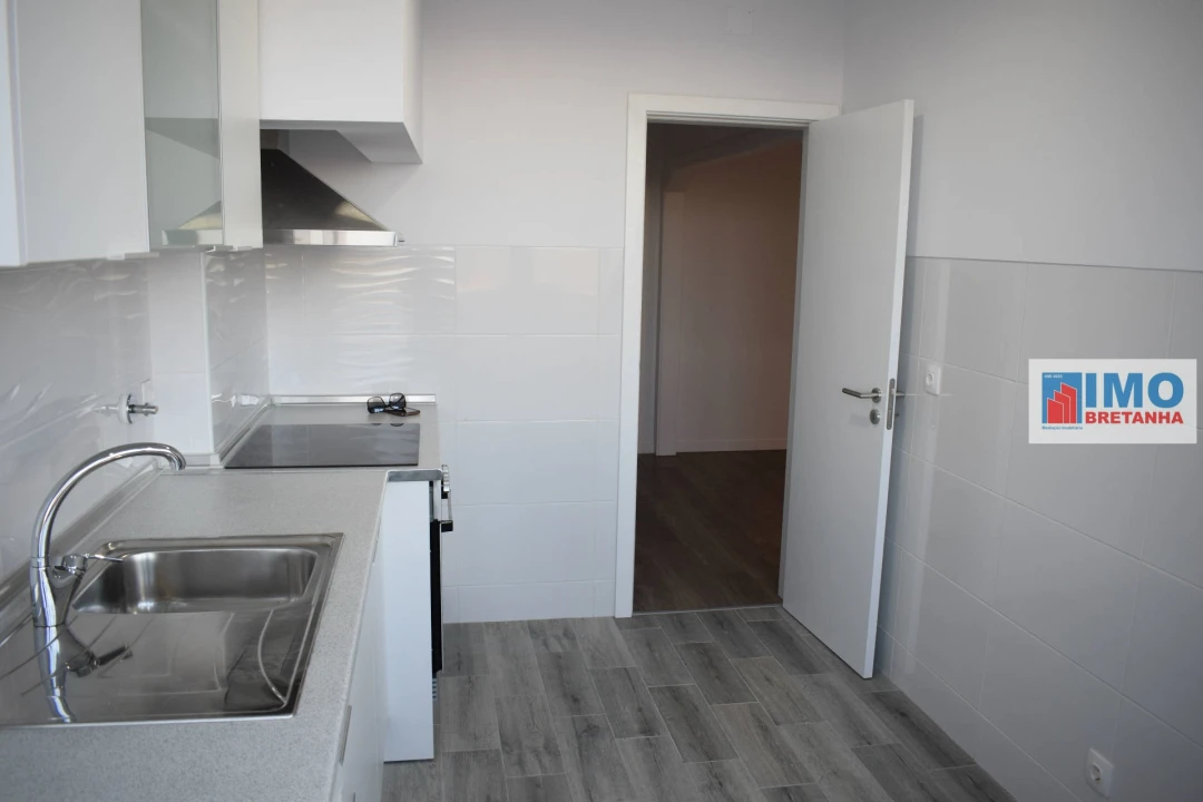 Apartamento T2 para Arrendamento em Covilhã e Canhoso Foto 3