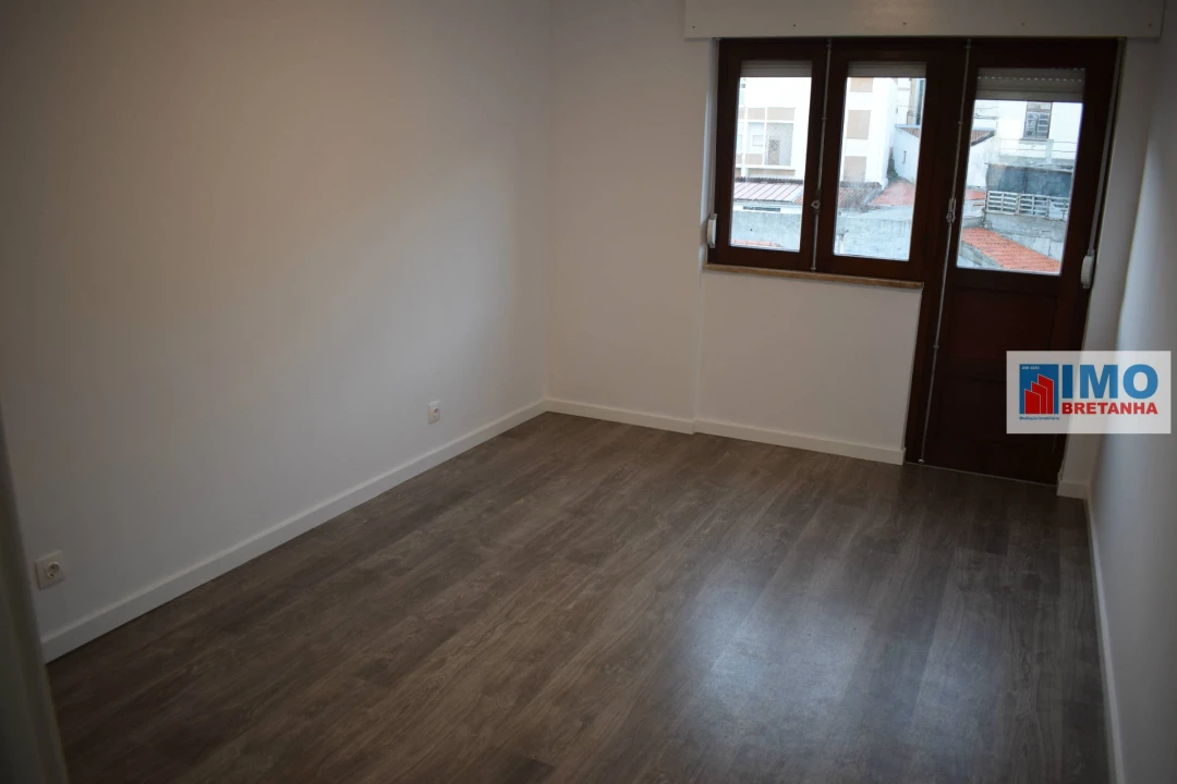 Apartamento T2 para Arrendamento em Covilhã e Canhoso Foto 11