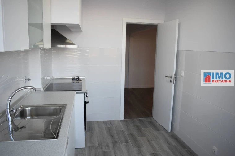 Apartamento T2 para Arrendamento em Covilhã e Canhoso Foto 3