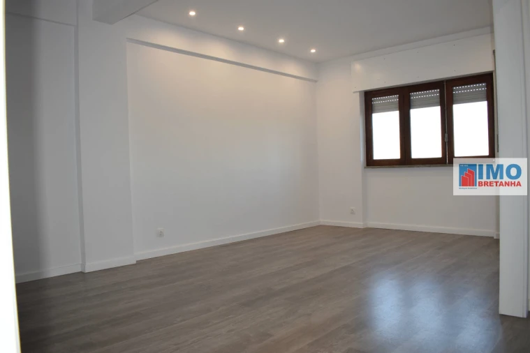 Apartamento T2 para Arrendamento em Covilhã e Canhoso Foto 5