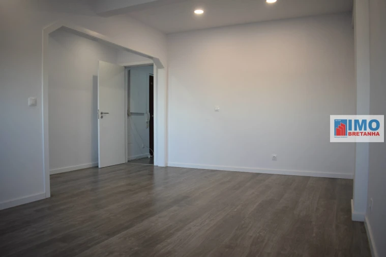 Apartamento T2 para Arrendamento em Covilhã e Canhoso Foto 6