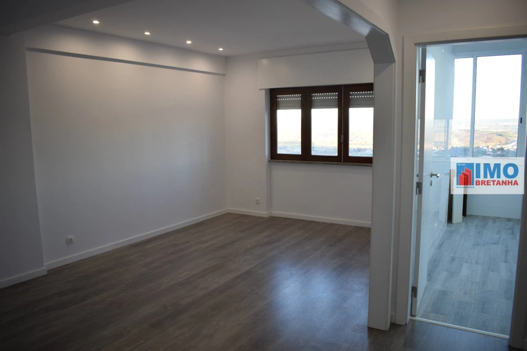 Apartamento T2 para Arrendamento em Covilhã e Canhoso Foto 10