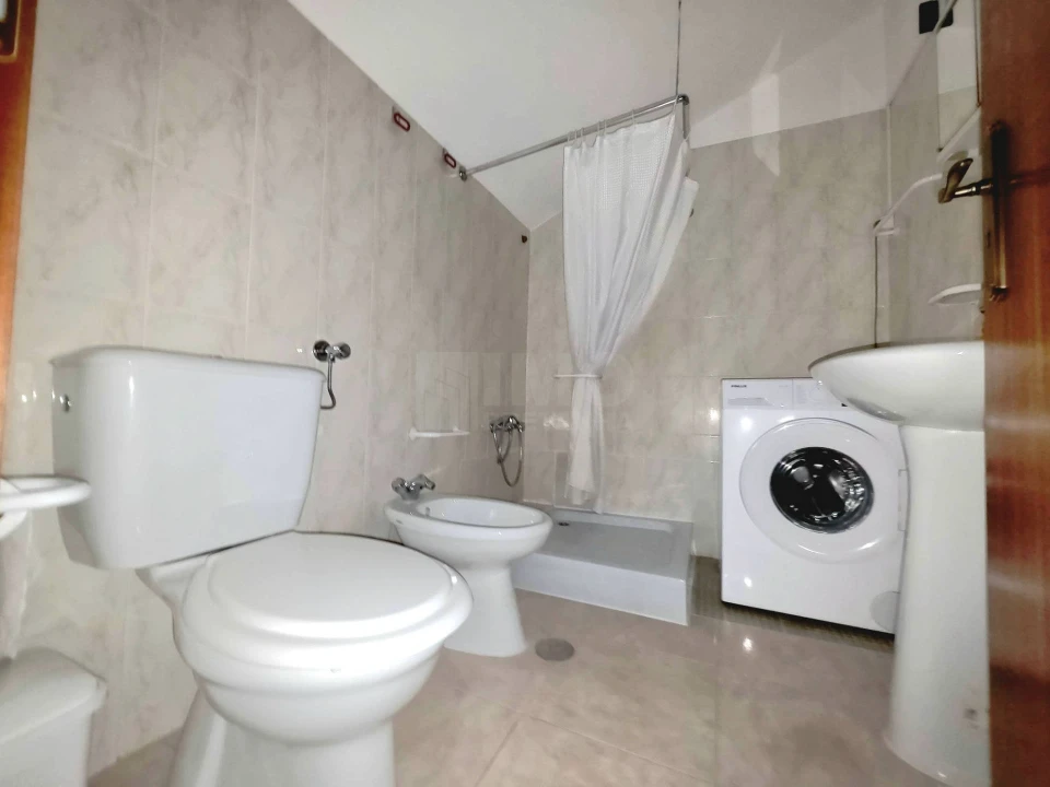 Apartamento T1 para Arrendamento em Covilhã e Canhoso Foto 5