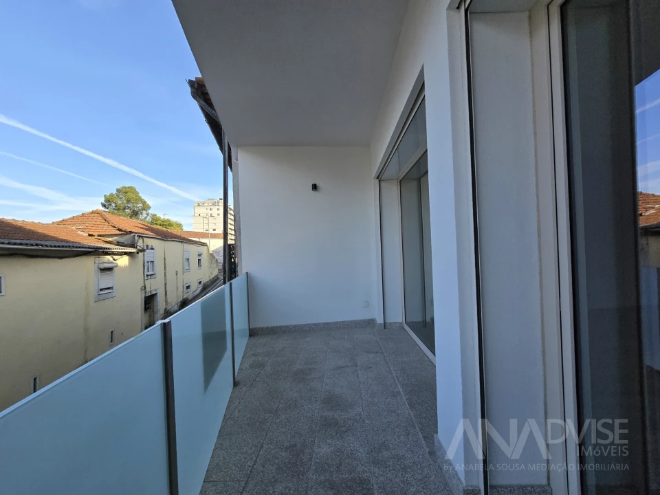 Apartamento T1 para Arrendamento em Mafamude e Vilar do Paraíso Foto 29