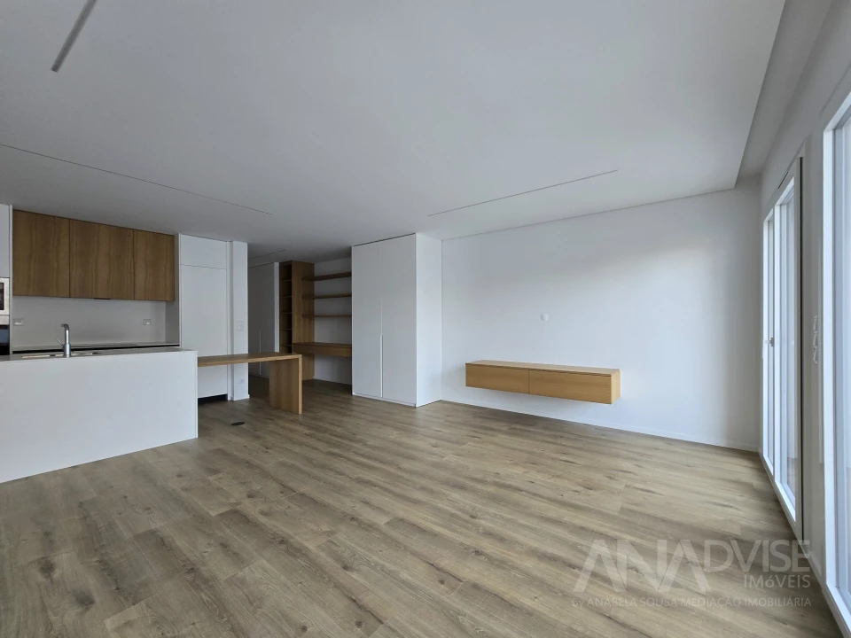 Apartamento T1 para Arrendamento em Mafamude e Vilar do Paraíso Foto 26