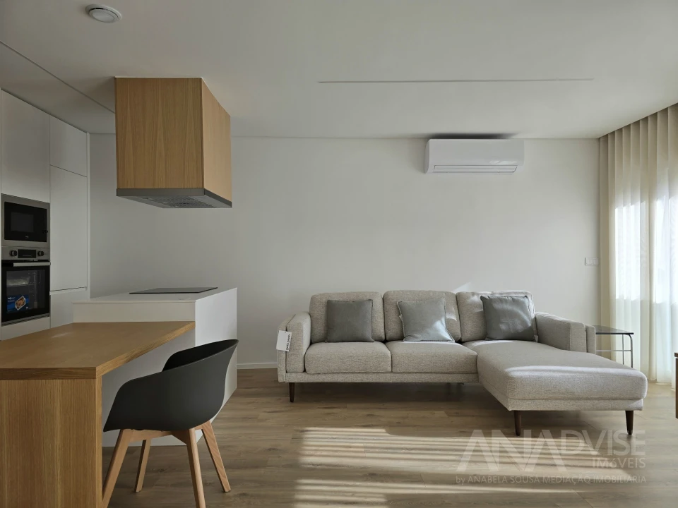 Apartamento T1 para Arrendamento em Mafamude e Vilar do Paraíso Foto 1