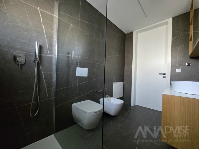 Apartamento T1 para Arrendamento em Mafamude e Vilar do Paraíso Foto 16