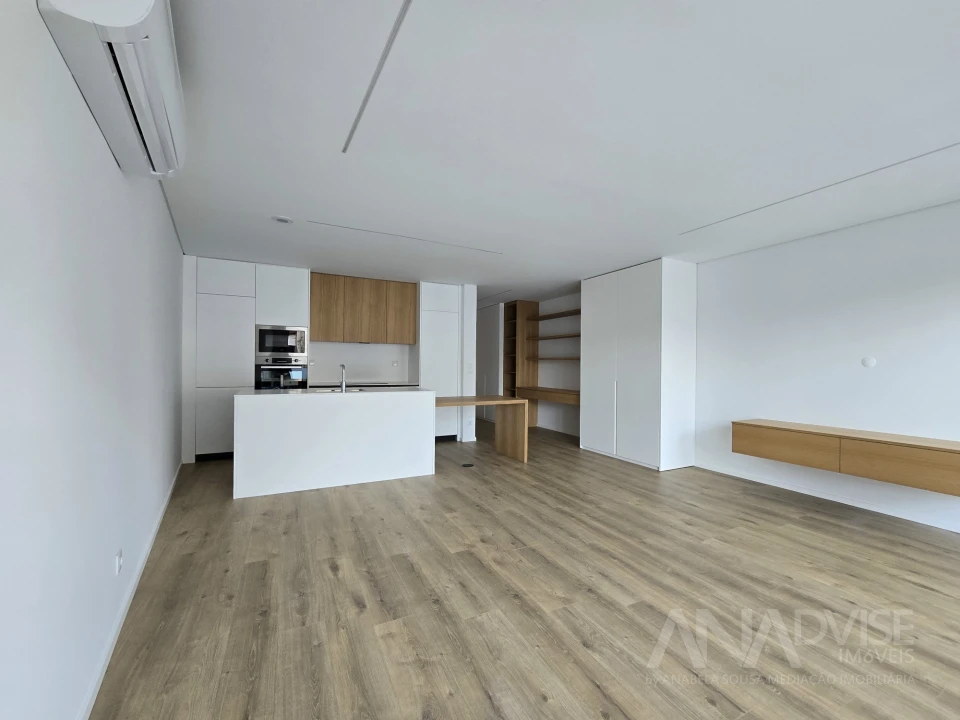 Apartamento T1 para Arrendamento em Mafamude e Vilar do Paraíso Foto 25