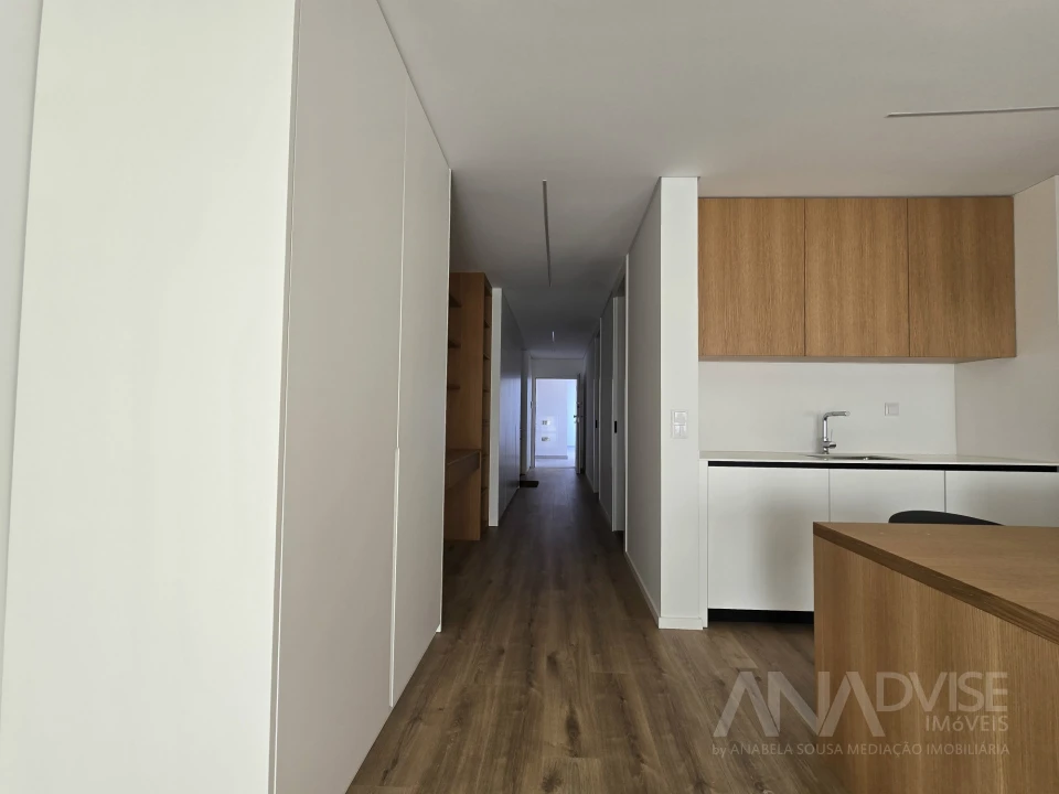 Apartamento T1 para Arrendamento em Mafamude e Vilar do Paraíso Foto 8