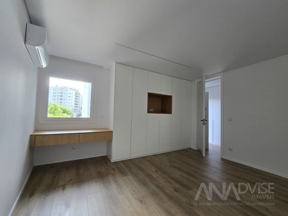 Apartamento T1 para Arrendamento em Mafamude e Vilar do Paraíso Foto 22