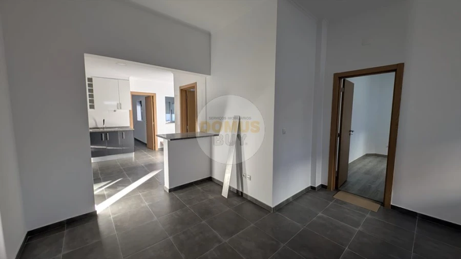 Moradia T3 para Venda em Baixa da Banheira e Vale da Amoreira Foto 2