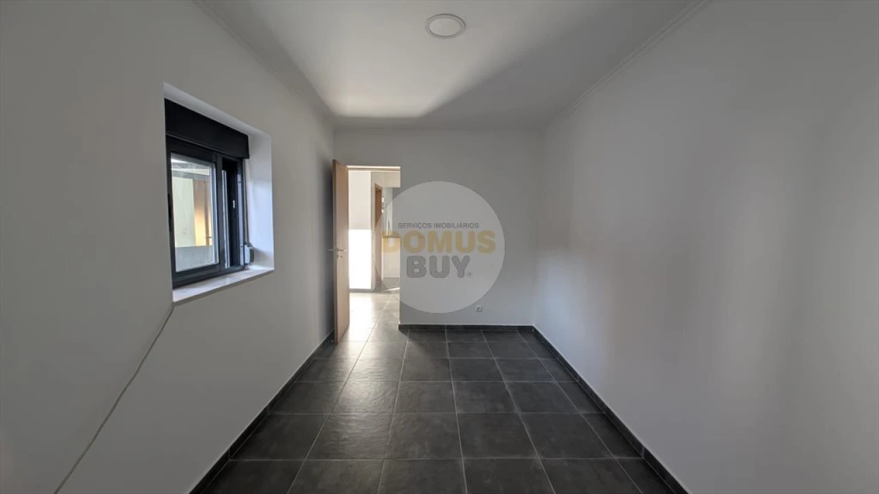 Moradia T3 para Venda em Baixa da Banheira e Vale da Amoreira Foto 11