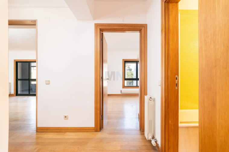 Apartamento T4 para Venda em Sé Nova, Santa Cruz, Almedina e São Bartolomeu Foto 15