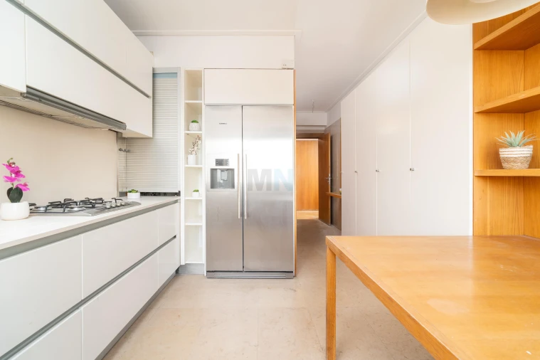 Apartamento T4 para Venda em Sé Nova, Santa Cruz, Almedina e São Bartolomeu Foto 2