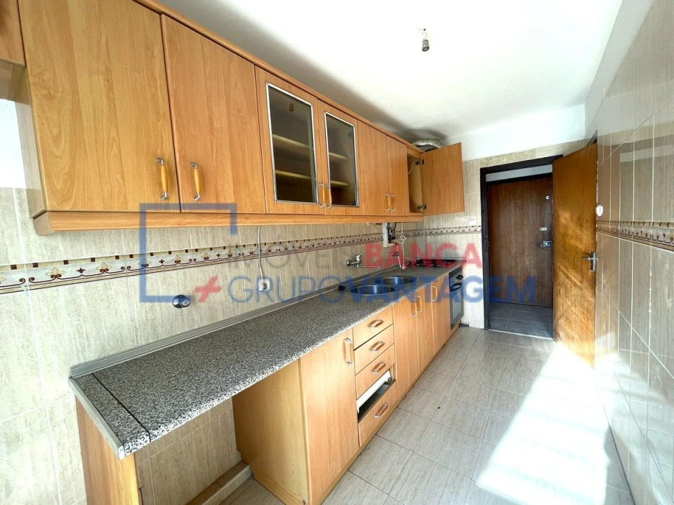 Apartamento T3 para Venda em Laranjeiro e Feijó Foto 5